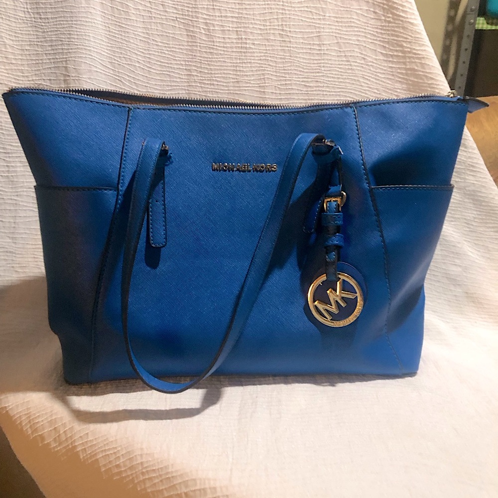 Michael Kors Jet Set Gregorian Blue Bag